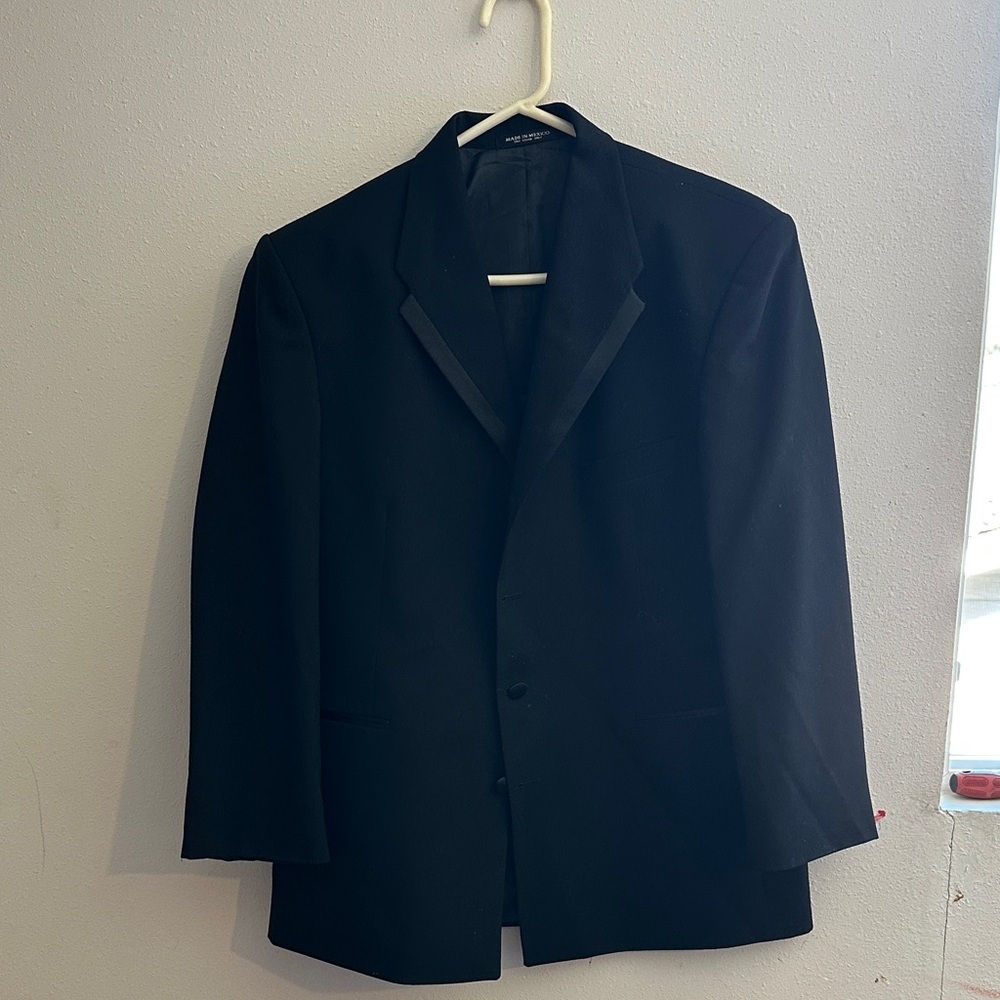 Oscar de la Renta Black Tuxedo Jacket with Satin Trim